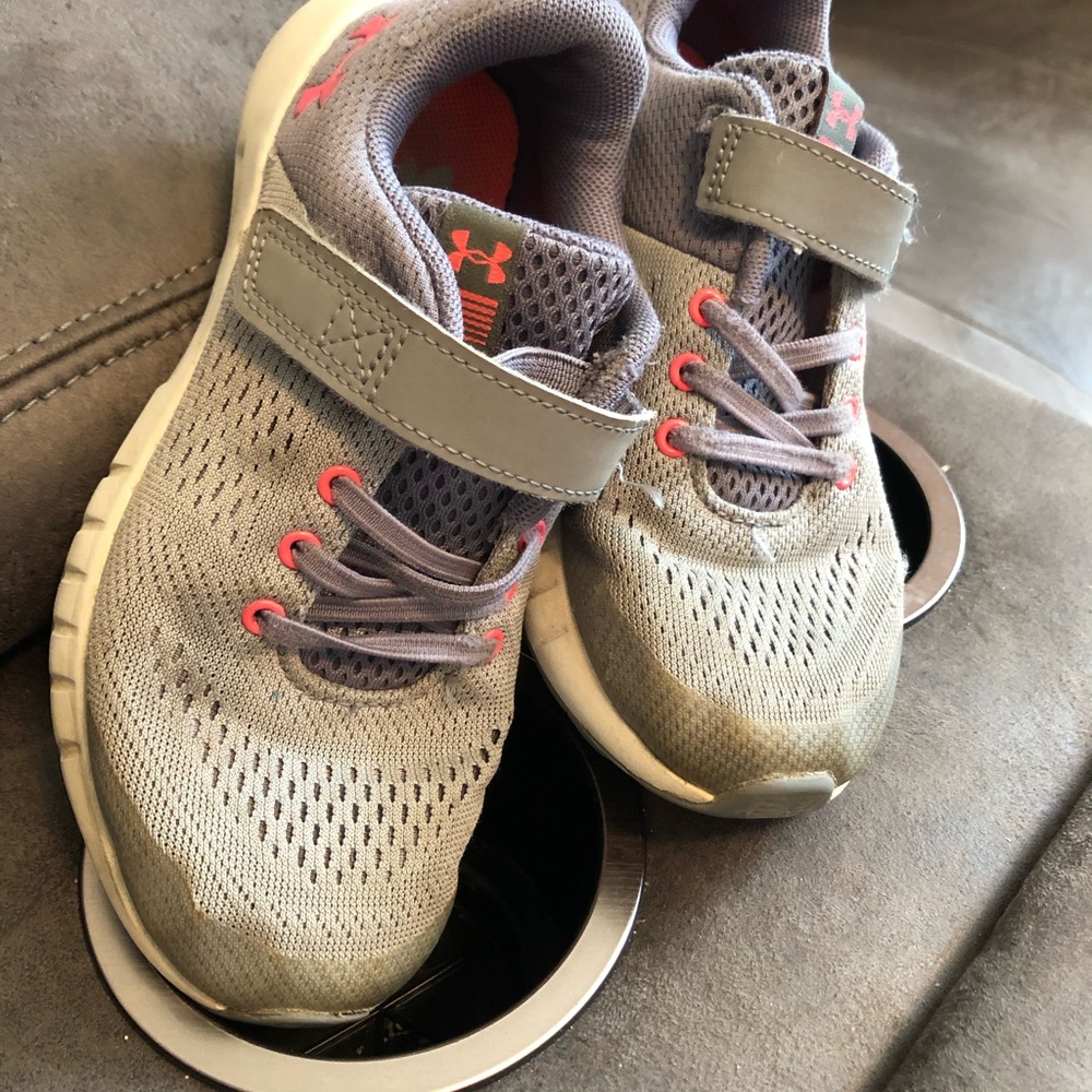 Under Armor Tennis Shoes